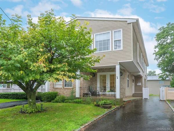 $4,500 | 37 Dunwood Road, Unit B, Port Washington, NY 11050