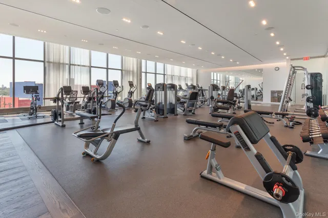 $1,080,000 | 131-01 40 Road, Unit 19A | Flushing