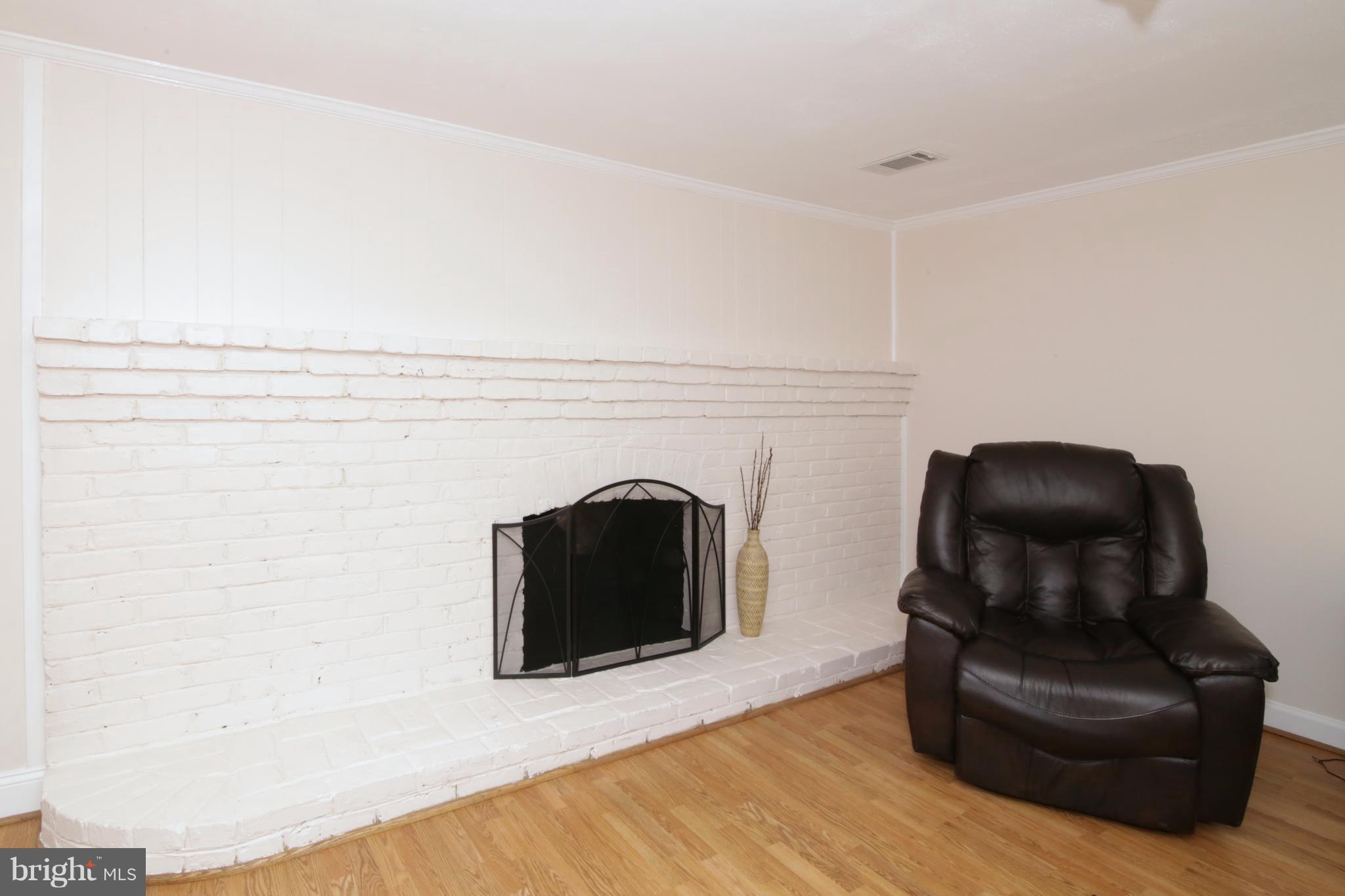 9304 Lancelot Road Fort Washington, MD 20744 - Photo 16 of 29 Family Room