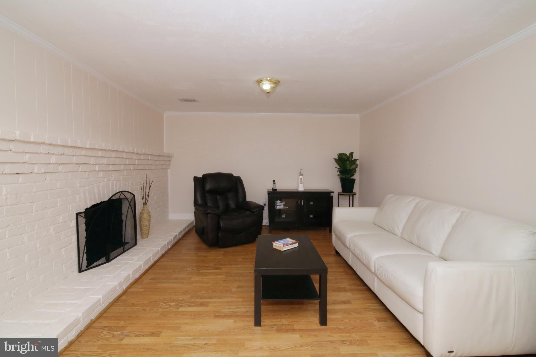 9304 Lancelot Road Fort Washington, MD 20744 - Photo 18 of 29 Family Room