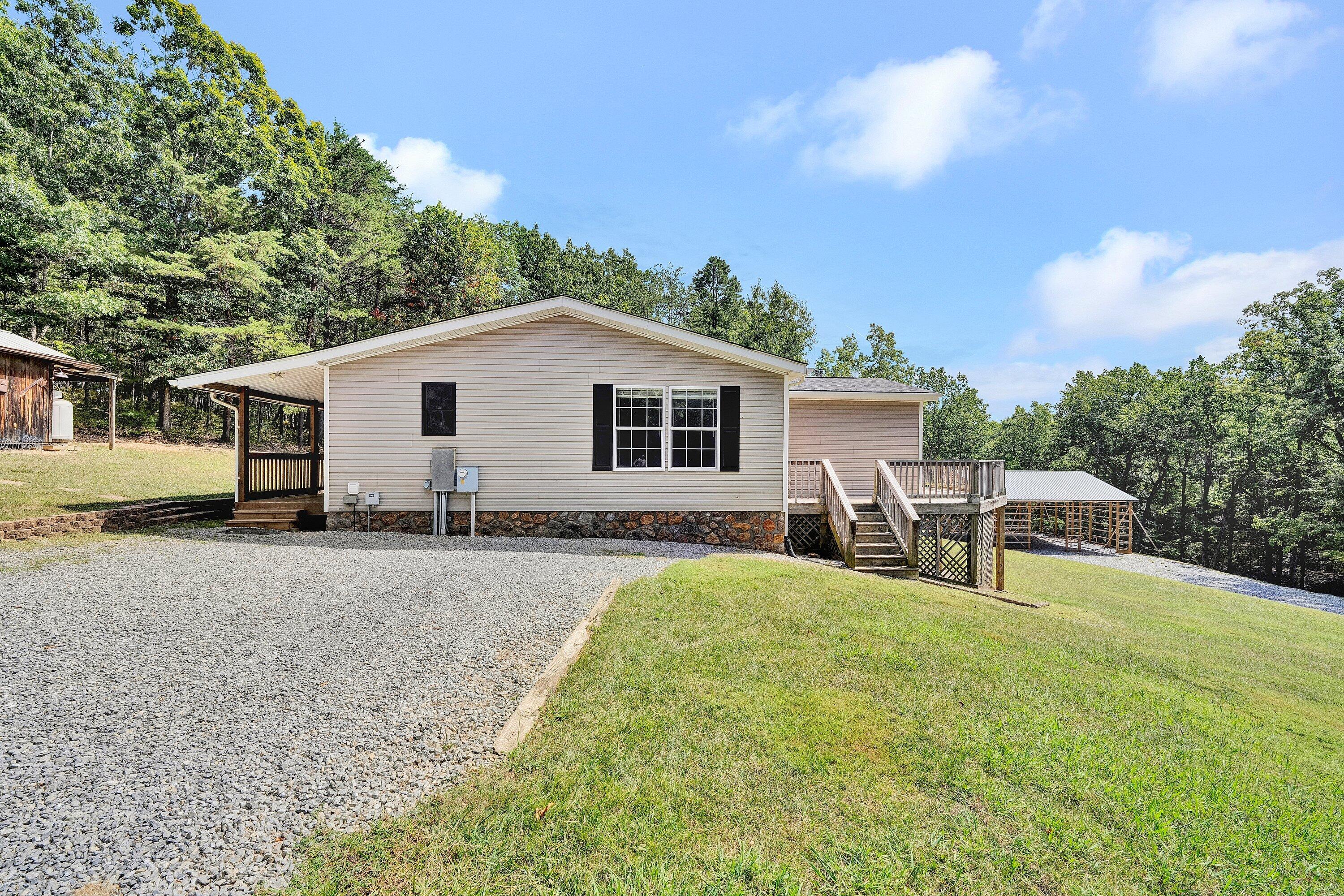 4157 Old Firetrail Road Huddleston, VA 24104 - Photo 5 of 40 4157 Old Firetrail Rd-70