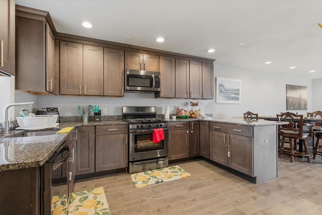 35 Shaw Street Lowell, MA 01851 - Photo 7 of 34