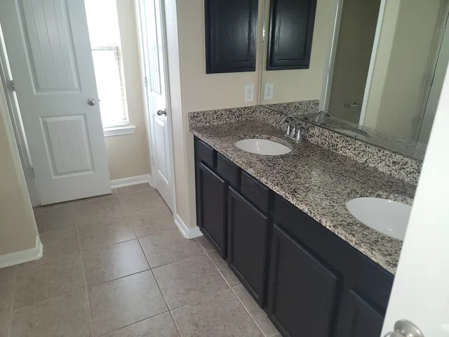 $2,400 | 17223 Pecos Park Lane, Humble, TX 77346