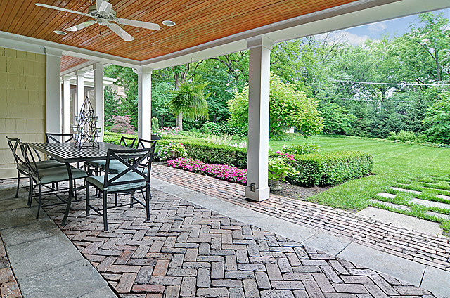 933 Cleveland Road Hinsdale, IL 60521 - Photo 2 of 25