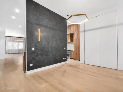 $399,999 | 1803 West Huron Street, Unit 1, Chicago, IL 60622