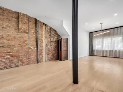 $399,999 | 1803 West Huron Street, Unit 1, Chicago, IL 60622