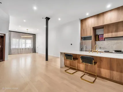 $399,999 | 1803 West Huron Street, Unit 1, Chicago, IL 60622