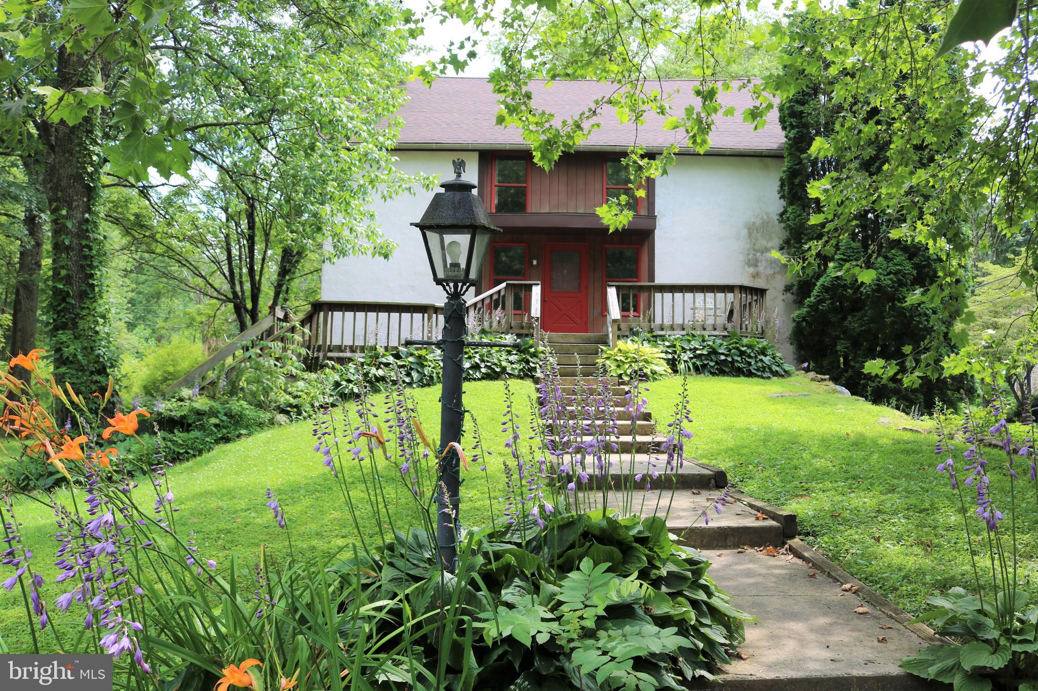 487 B Dale Road Barto, PA 19504 - Photo 2 of 30 Gallery Image 2