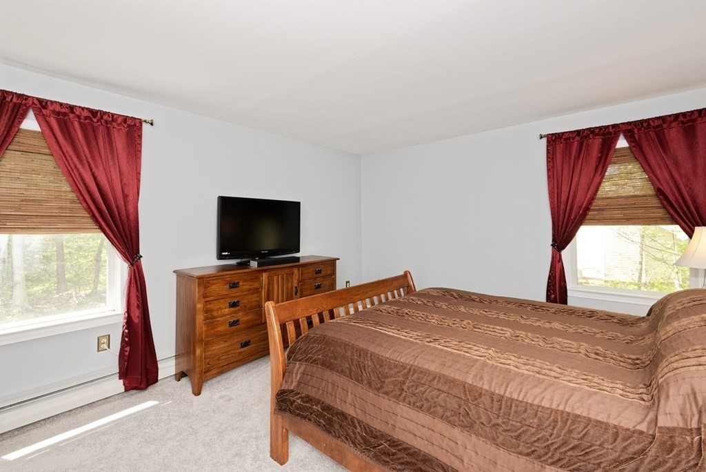 5 Hall Road Webster, MA 01570 - Photo 13 of 31 Gallery Image 13