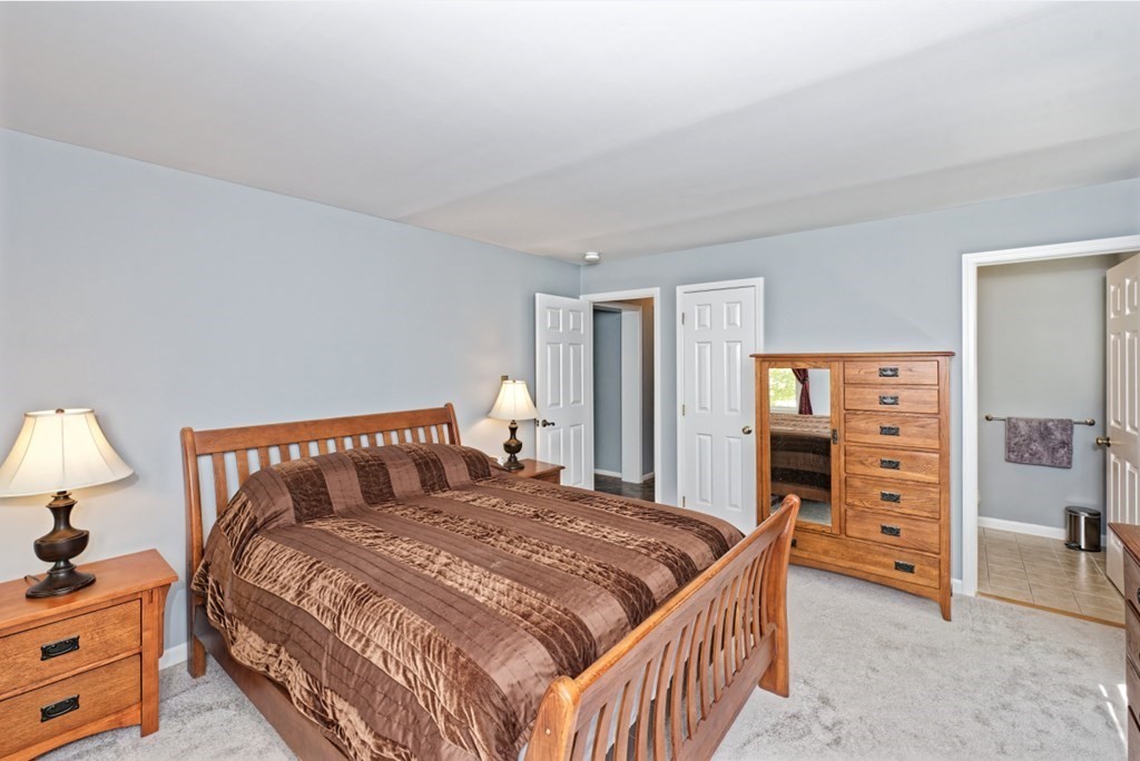 5 Hall Road Webster, MA 01570 - Photo 14 of 31 Gallery Image 14
