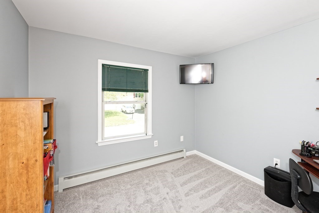 5 Hall Road Webster, MA 01570 - Photo 20 of 31 Gallery Image 20