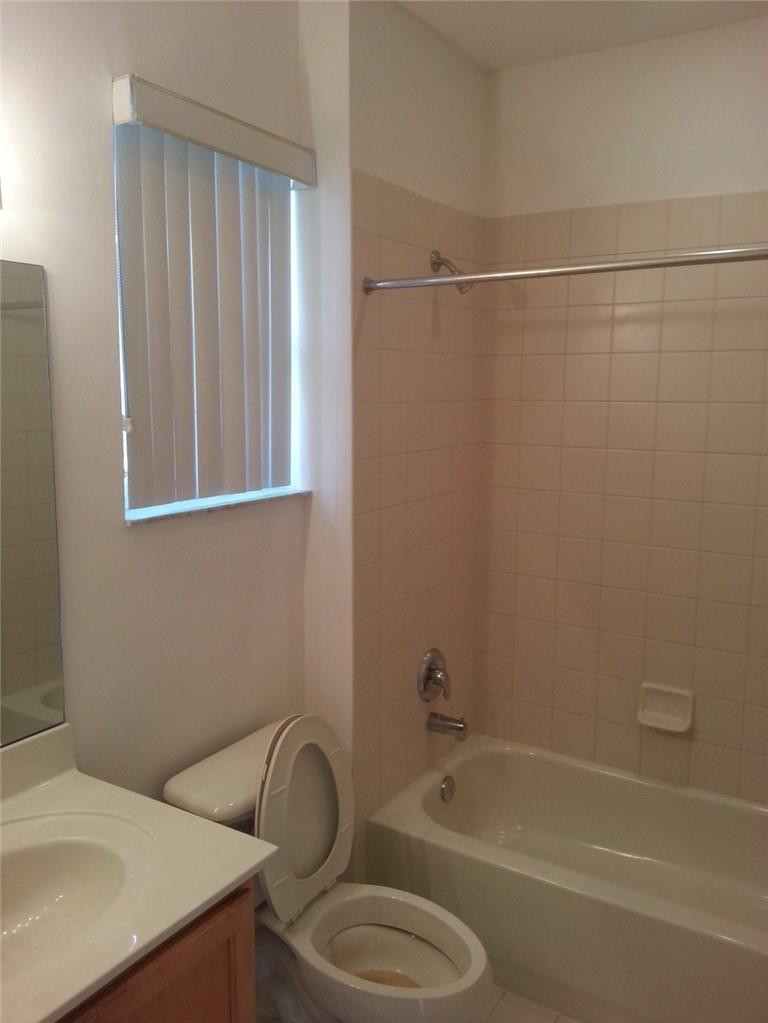 3007 Laurel Ridge Circle, Unit 3007 Riviera Beach, FL 33404 - Photo 12 of 23 Photo 12