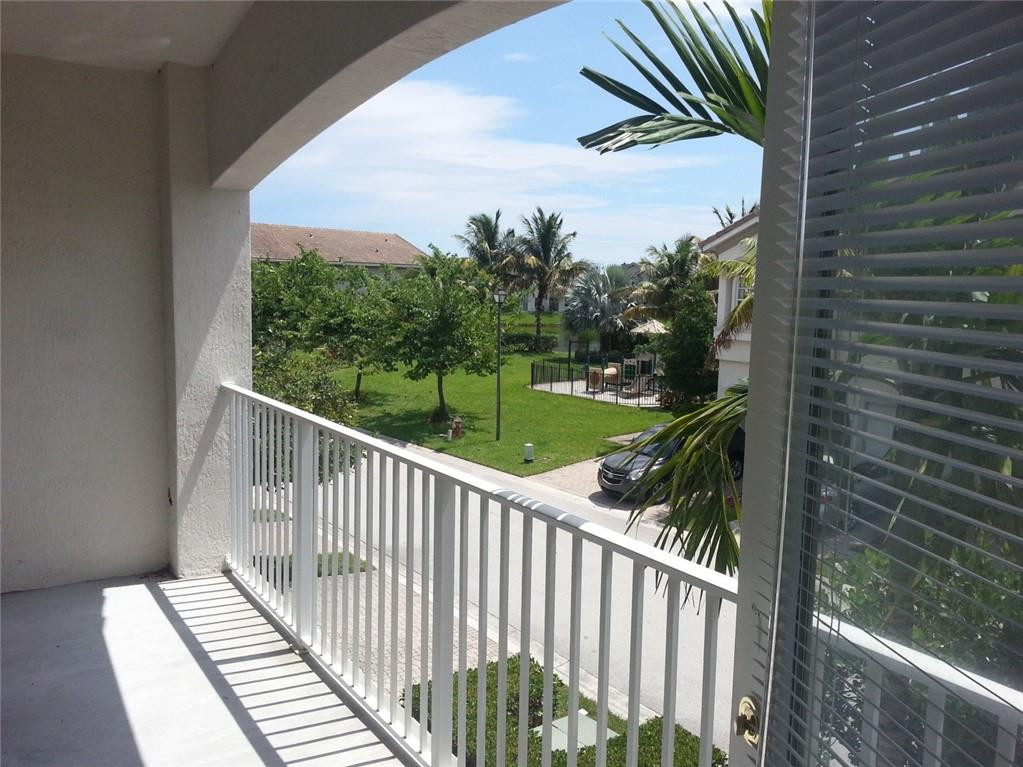 3007 Laurel Ridge Circle, Unit 3007 Riviera Beach, FL 33404 - Photo 2 of 23 Photo 2