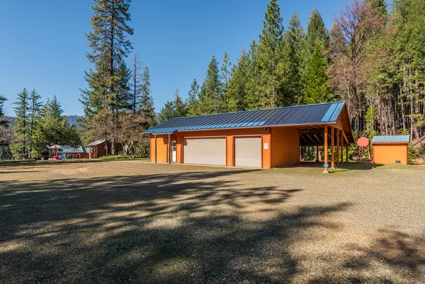$400,000 | 8341 East Side Road, Trinity Center, CA 96091
