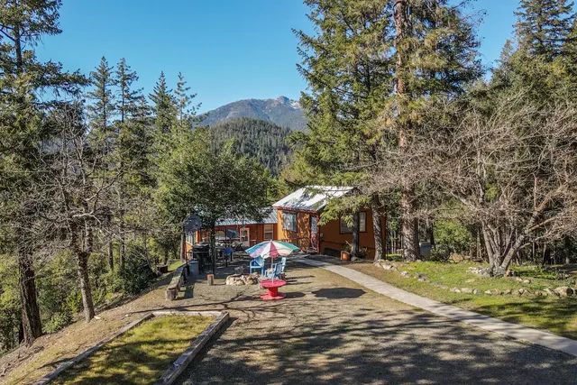 $400,000 | 8341 East Side Road, Trinity Center, CA 96091