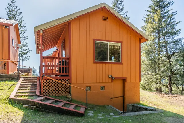 $400,000 | 8341 East Side Road, Trinity Center, CA 96091