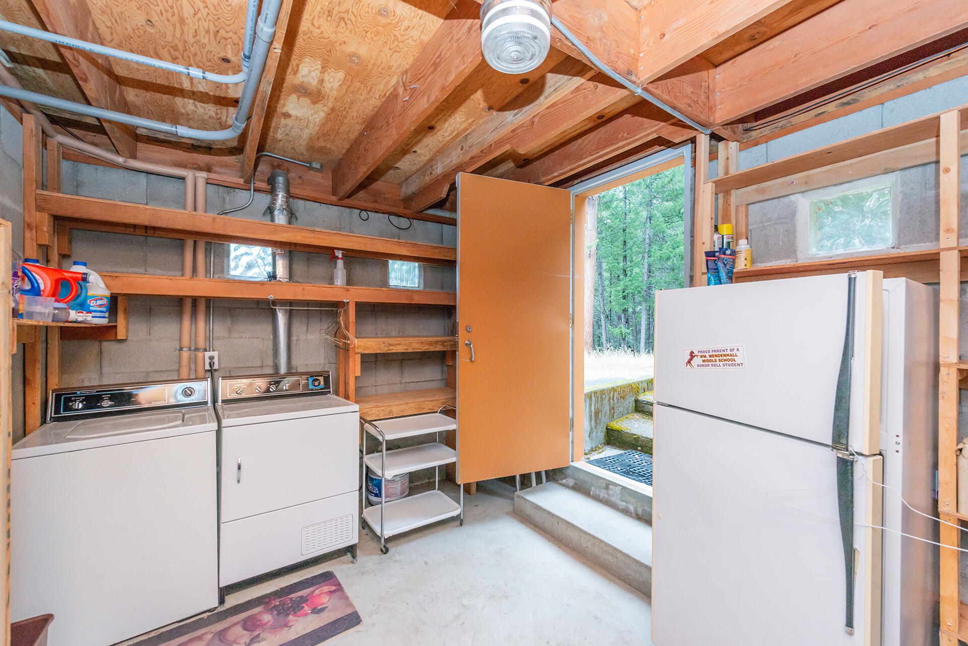 8341 East Side Road Trinity Center, CA 96091 - Photo 74 of 79 a utility room with dryer and washer