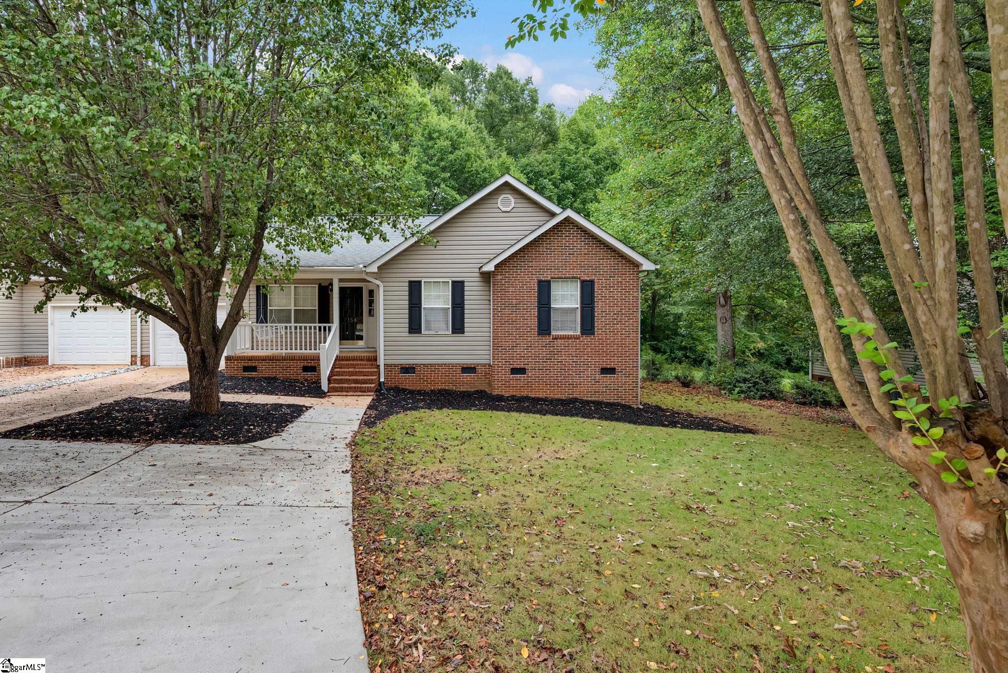 154 Ashton Lane Anderson, SC 29621 - Photo 2 of 32 Gallery Image 2