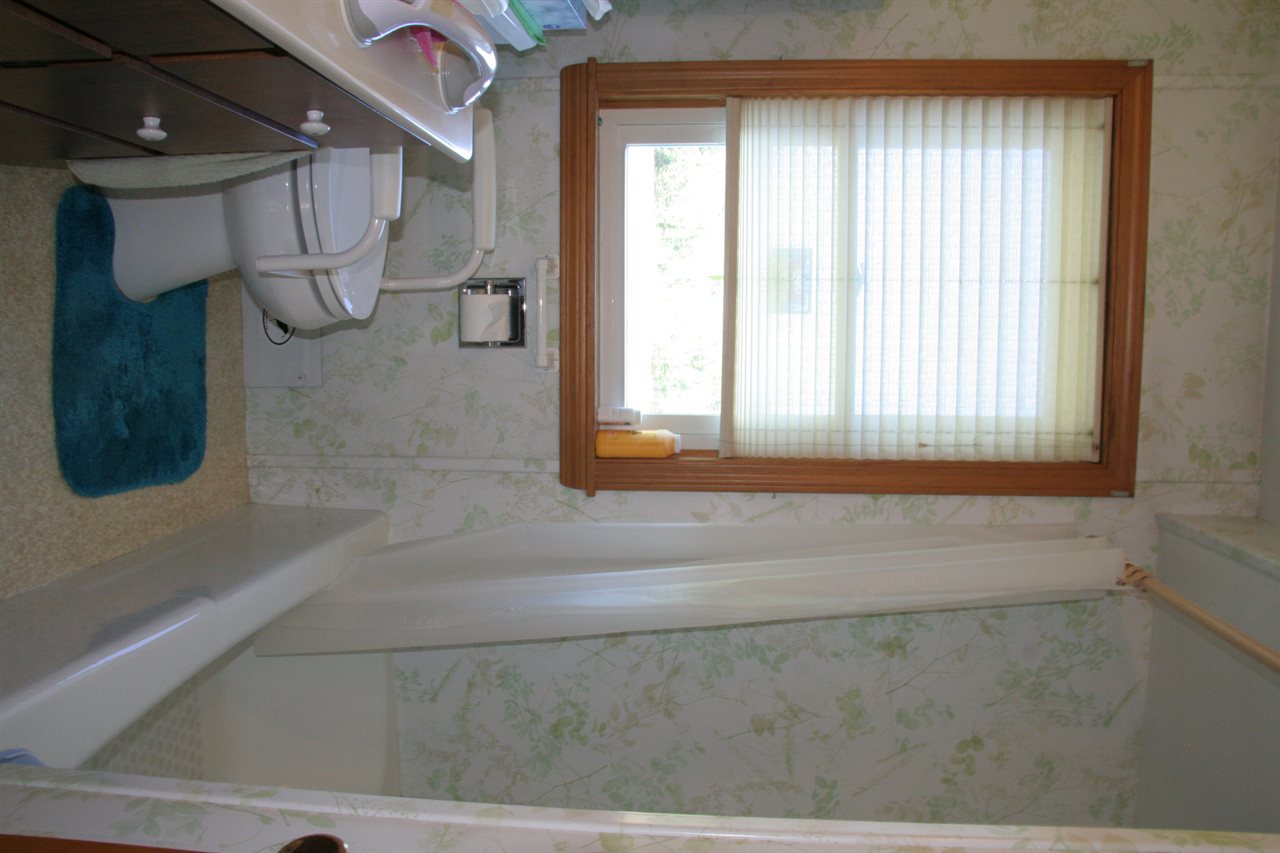 780 East Village Road Waterford, VT 05819 - Photo 20 of 31 Gallery Image 20