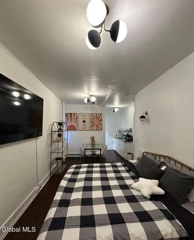 $950 | 51 Elm Street, Unit 2, Albany, NY 12202