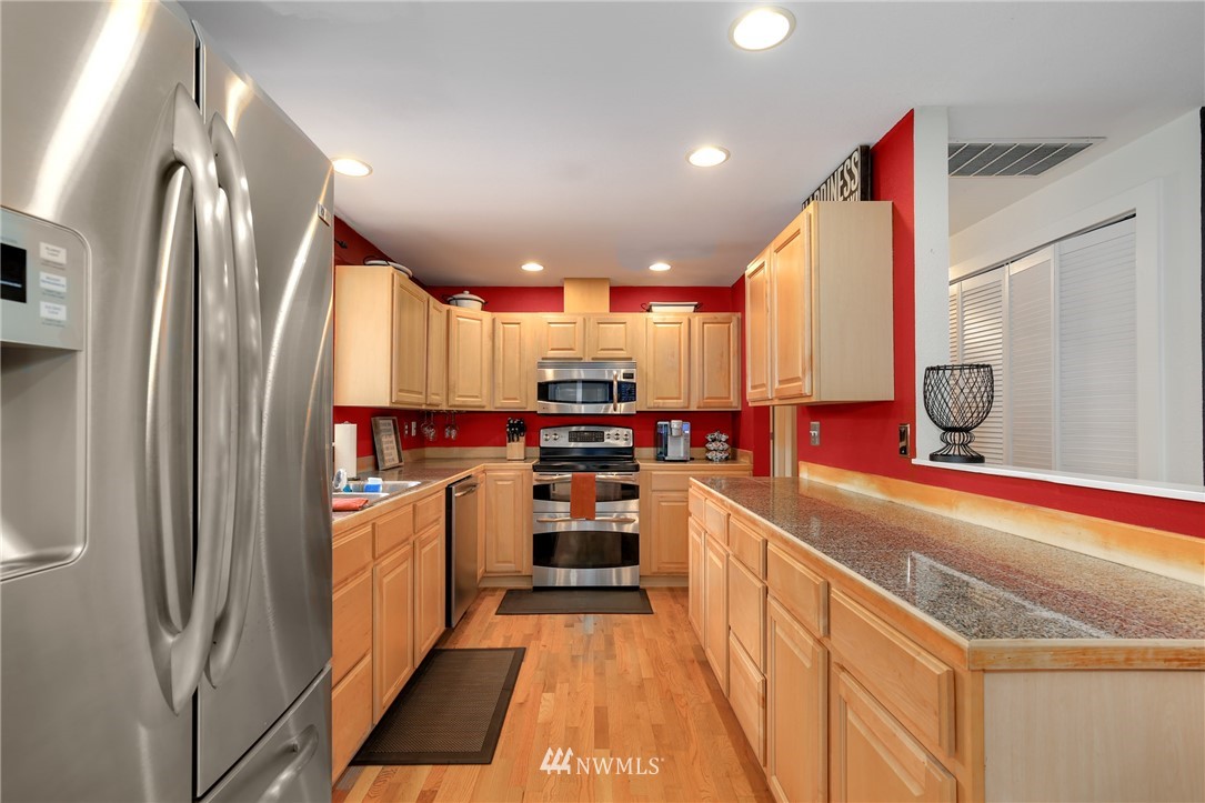 14 224th Street Southwest Bothell, WA 98021 - Photo 7 of 25