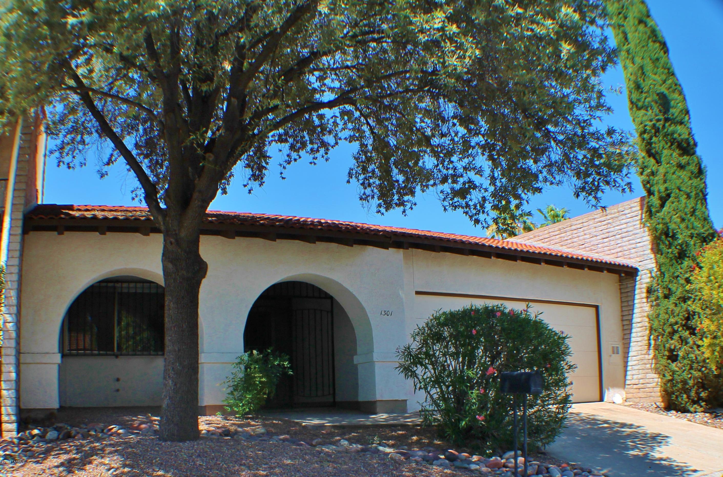 1301 North Vía Ronda Oeste Tucson, AZ 85715 - Photo 3 of 35