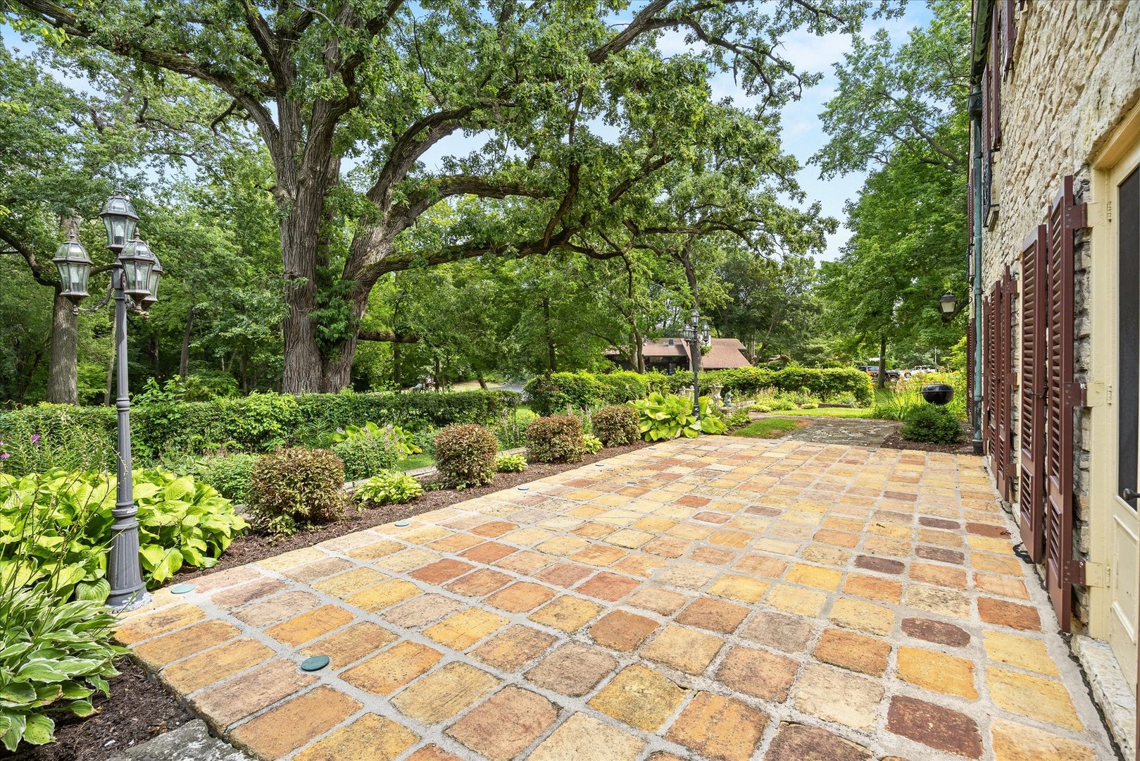 2221 Twin Oak Road Peru, IL 61354 - Photo 10 of 82 Gallery Image 10