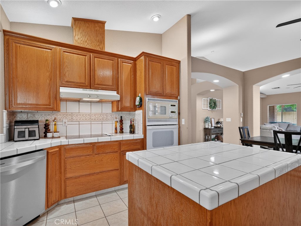 3505 Doubletree Way Madera, CA 93637 - Photo 16 of 45