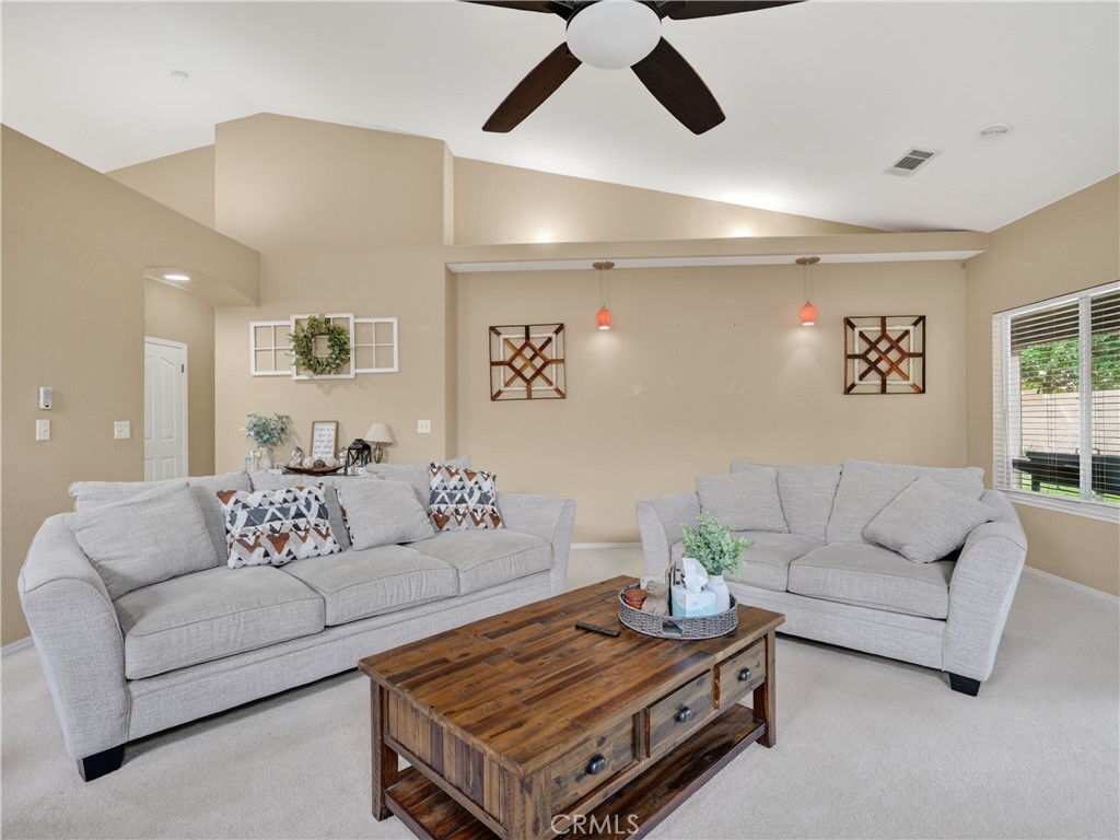 3505 Doubletree Way Madera, CA 93637 - Photo 8 of 45