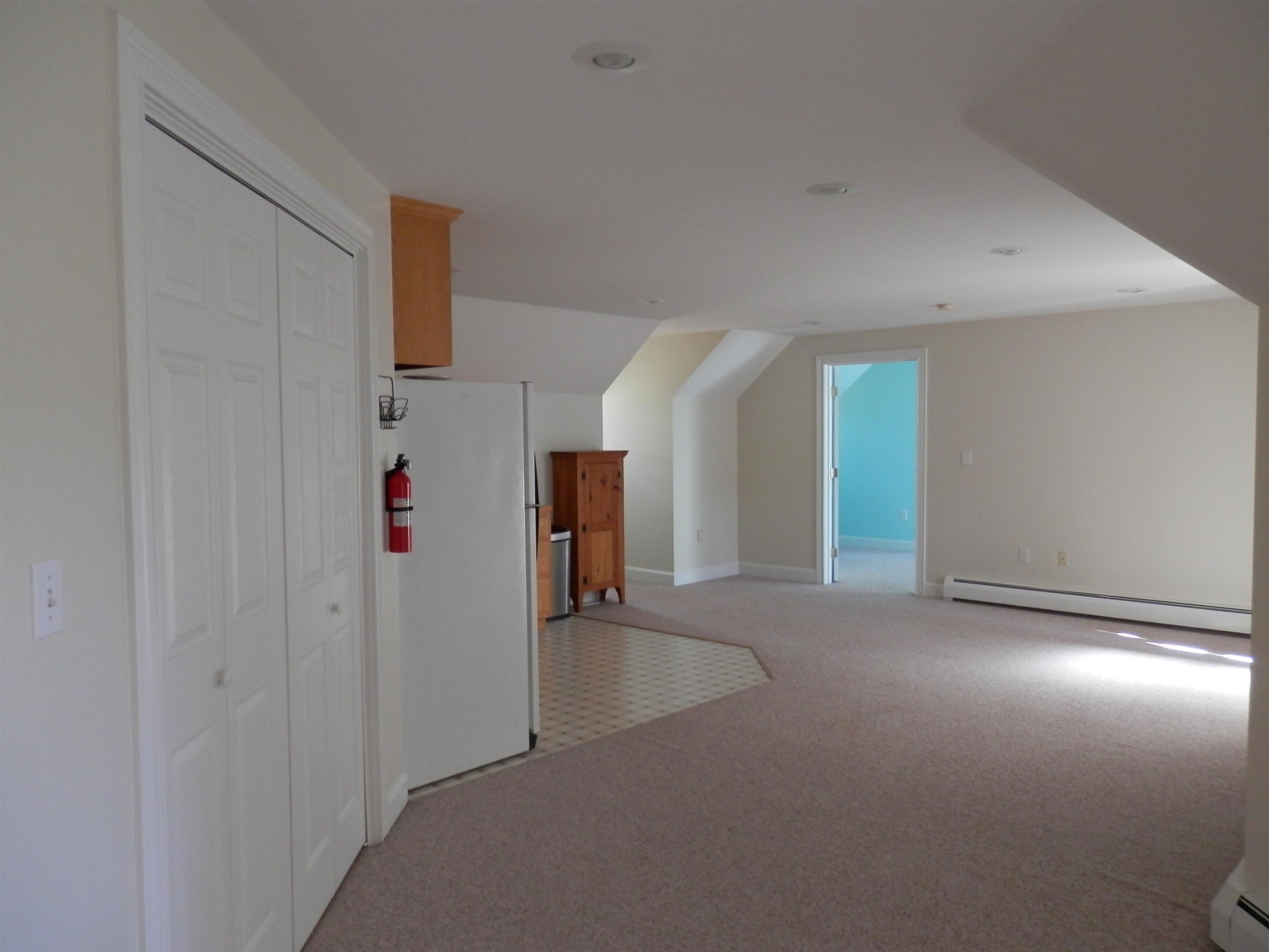 6 B Lancaster Road Windham, NH 03087 - Photo 11 of 14