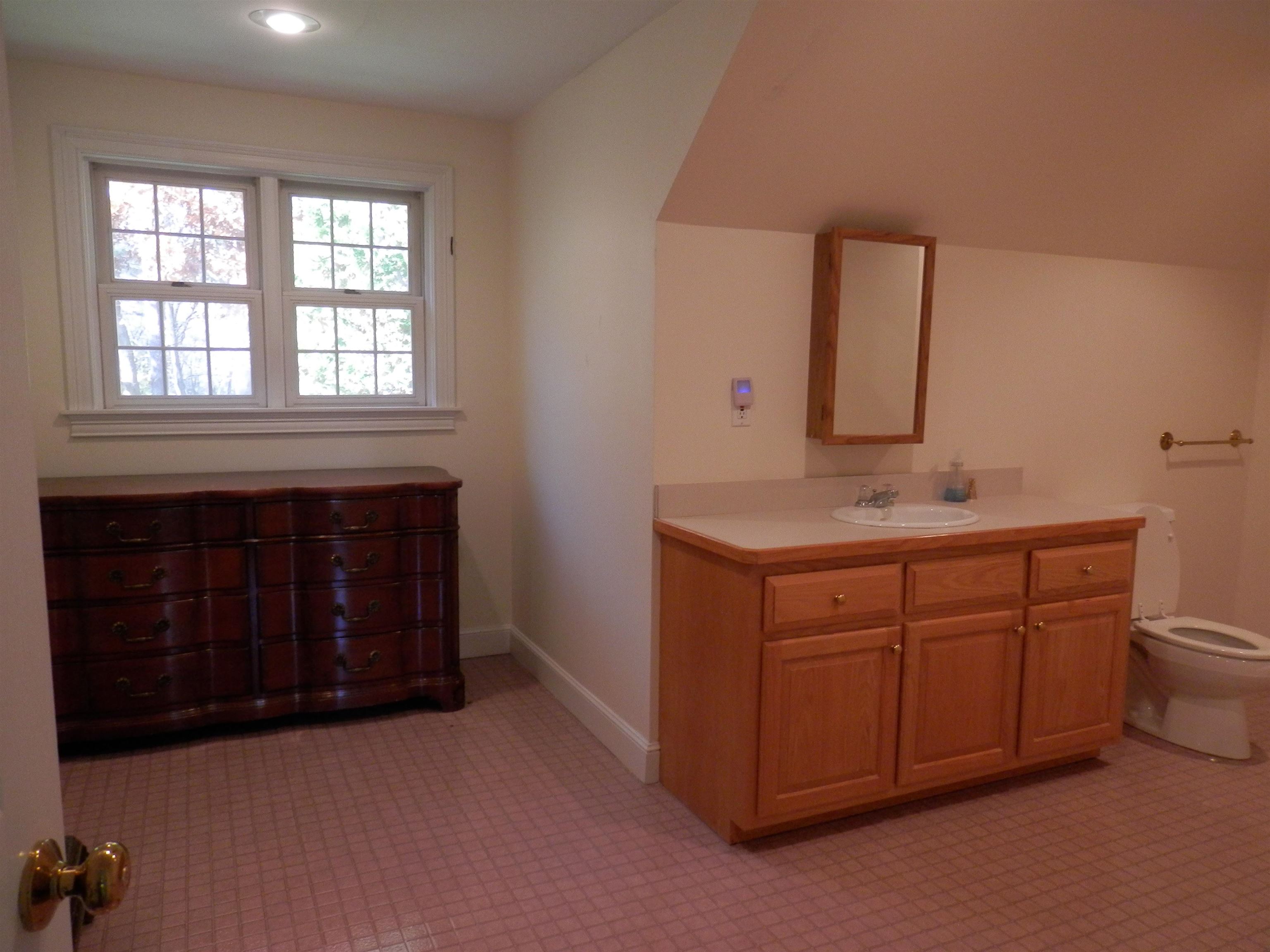 6 B Lancaster Road Windham, NH 03087 - Photo 4 of 14