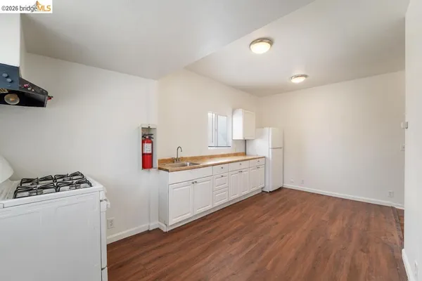 $3,499 | 203 Bissell Avenue, Unit 4, Richmond, CA 94801