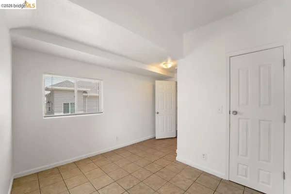 $3,499 | 203 Bissell Avenue, Unit 4, Richmond, CA 94801