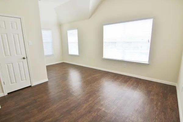 $1,795 | 8914 Santo Domingo, Houston, TX 77017