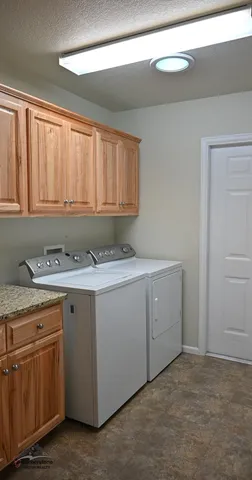 $275,000 | 1403 Pioneer Avenue, Riverton, WY 82501