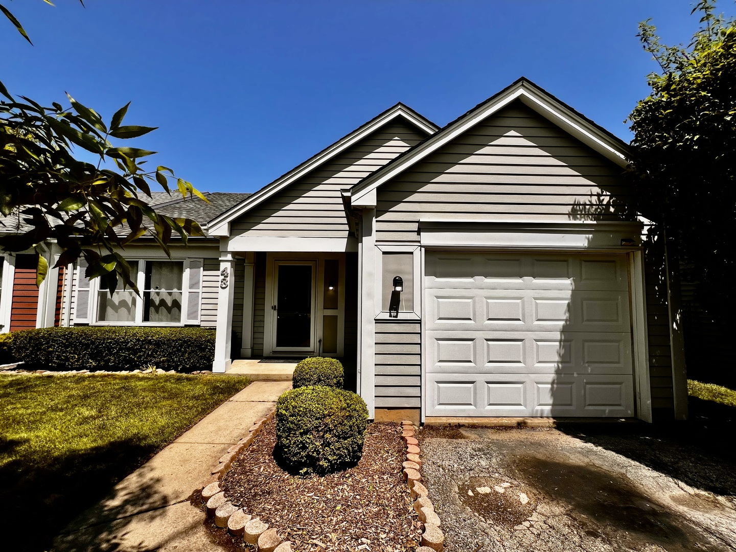 43 Sandhurst Road Mundelein, IL 60060 - Photo 1 of 12 Gallery Image 1