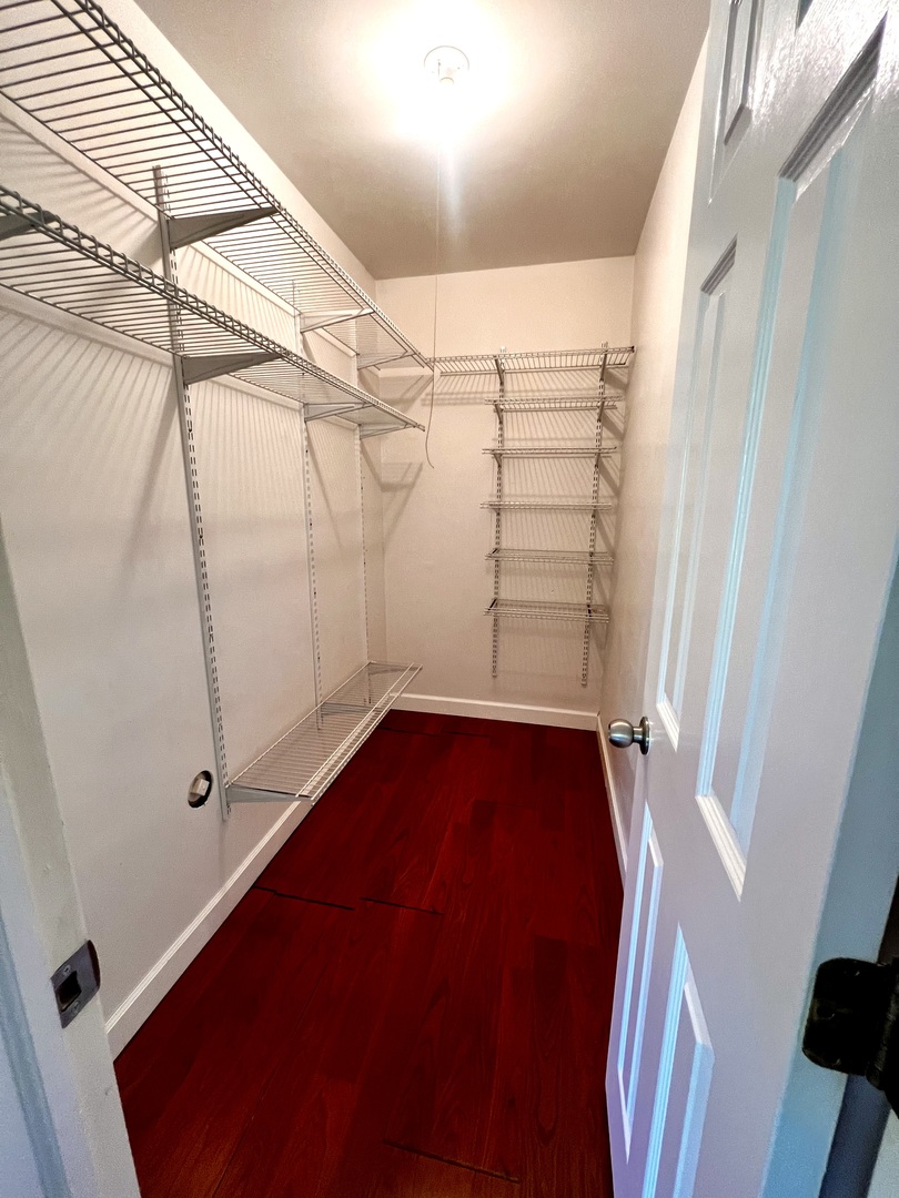 43 Sandhurst Road Mundelein, IL 60060 - Photo 6 of 12 Gallery Image 6