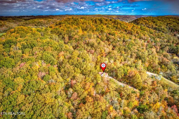 $699,900 | 321 West Bullrun Valley Drive, Heiskell, TN 37754