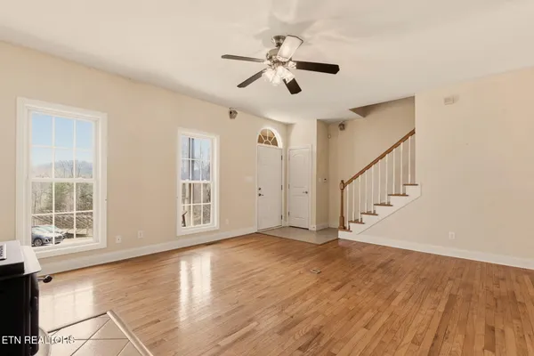 $699,900 | 321 West Bullrun Valley Drive, Heiskell, TN 37754