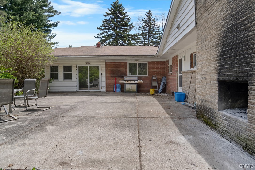 4155 Makyes Road Onondaga, NY 13215 - Photo 7 of 23