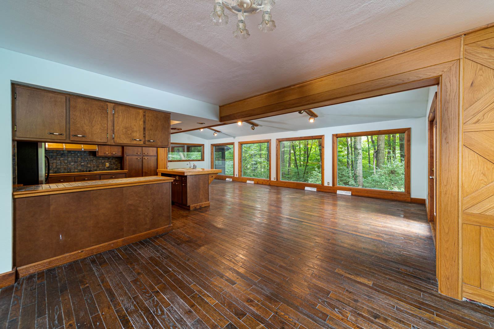 21340 Kern Road South Bend, IN 46614 - Photo 14 of 36 Gallery Image 14