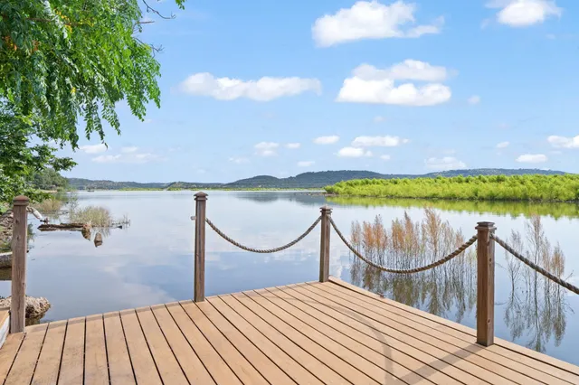 $600,000 | 170 Tow Loop, Tow, TX 78672