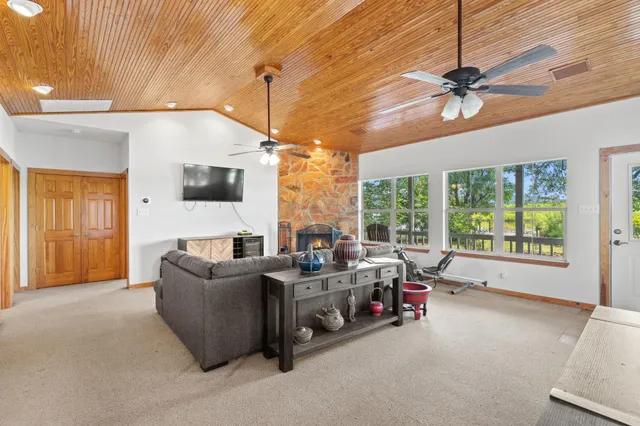 $600,000 | 170 Tow Loop, Tow, TX 78672