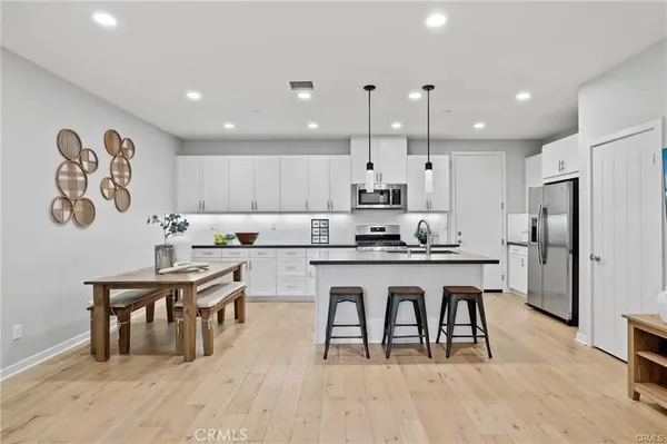 $4,500 | 39 Savannah, Lake Forest, CA 92630
