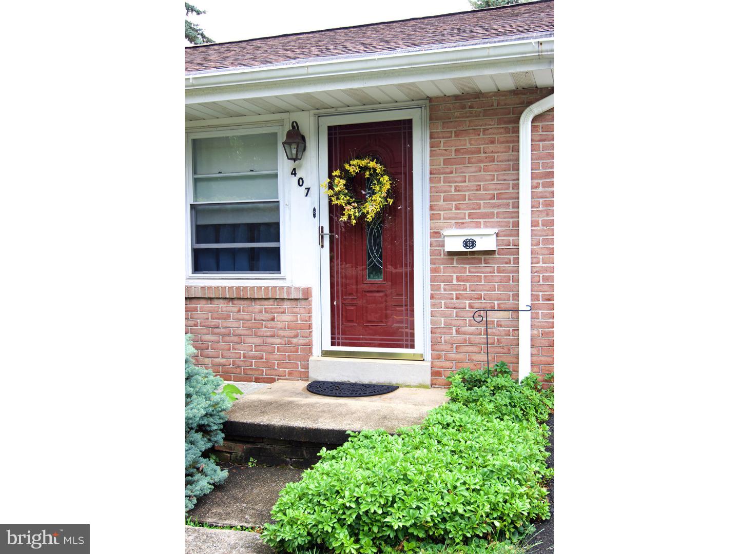 407 Old Fritztown Road Reading, PA 19607 - Photo 4 of 25