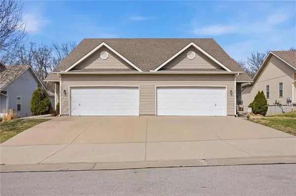 $430,000 | 3508-3510 Northwest 95th Street, Kansas City, MO 64154