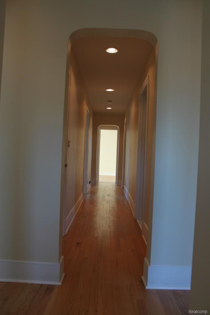 504 Barrington Road Grosse Pointe, MI 48230 - Photo 15 of 45 IMG_2465.jpg