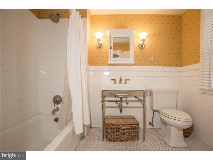 45 Briar Road Wayne, PA 19087 - Photo 15 of 18 Bathroom