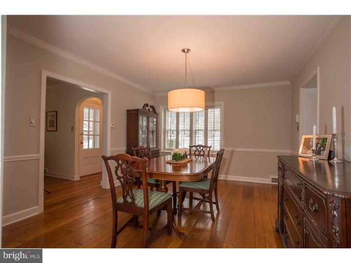45 Briar Road Wayne, PA 19087 - Photo 4 of 18 Dining Room