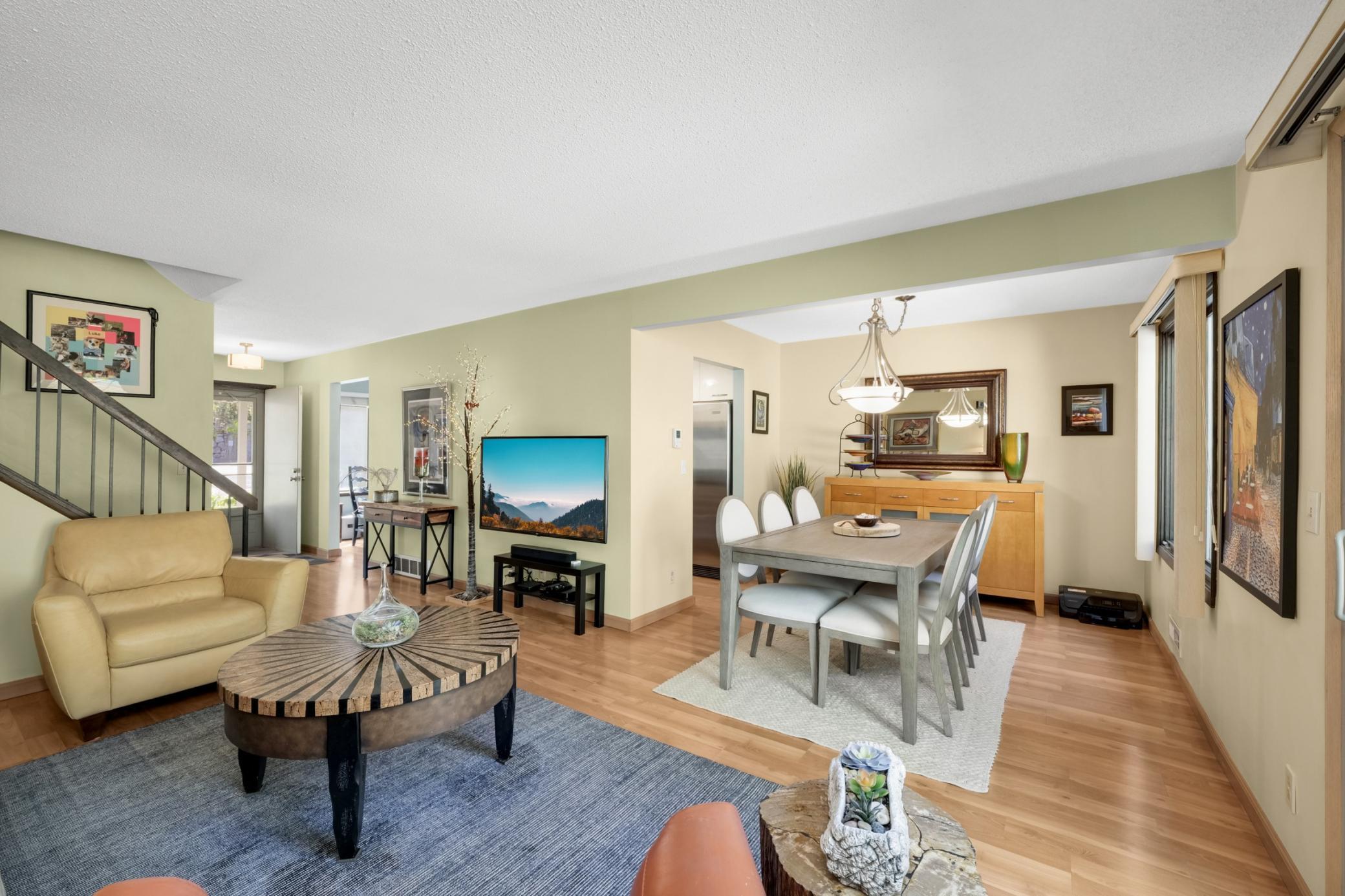 10203 Scarborough Road Bloomington, MN 55437 - Photo 6 of 41 Gallery Image 6